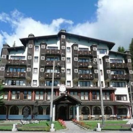 Rta Hotel Catturani Мадона ди Кампильо Екстериор снимка