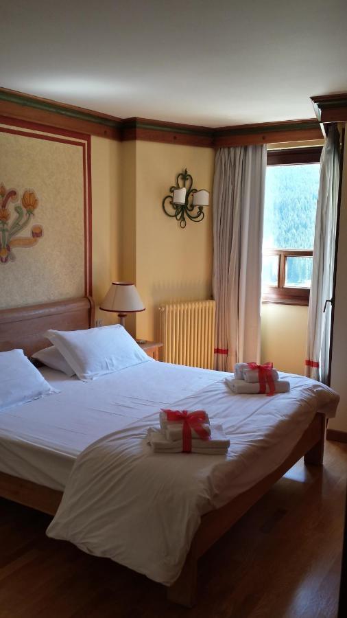Rta Hotel Catturani Мадона ди Кампильо Стая снимка