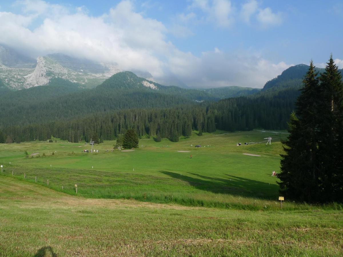 Rta Hotel Catturani Мадона ди Кампильо Екстериор снимка